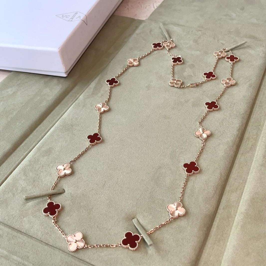 [Luna Brilliance]CLOVER 20 MOTIFS LASER CARNELIAN NECKLACE