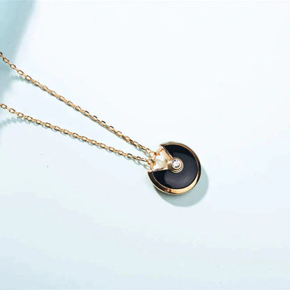 [Lunabriance]AMULETTE GOLD CARNELIAN ONYX NECKLACE