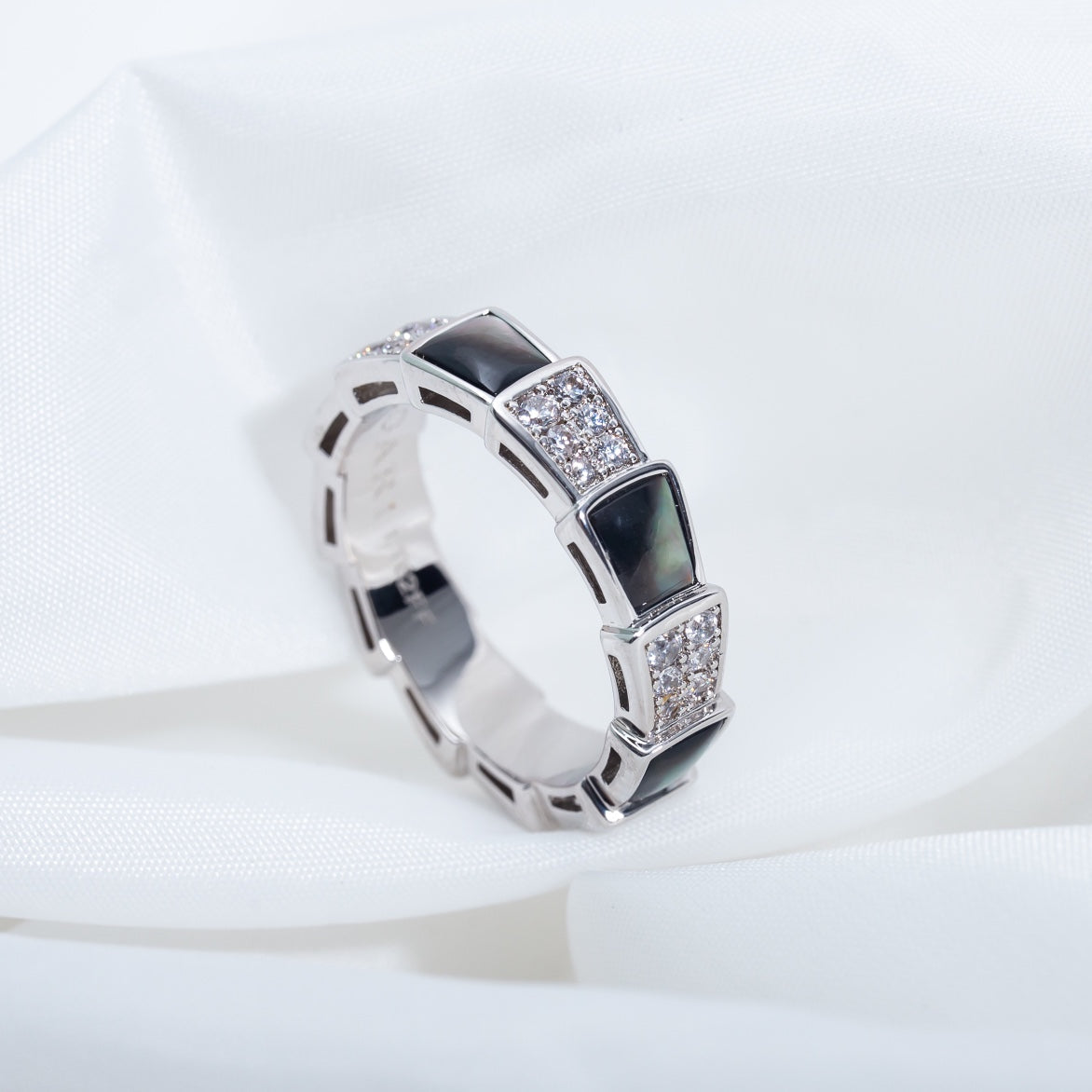 [Lunabriance]SERPENTI RING SILVER DIAMOND BLACK MOP 4MM