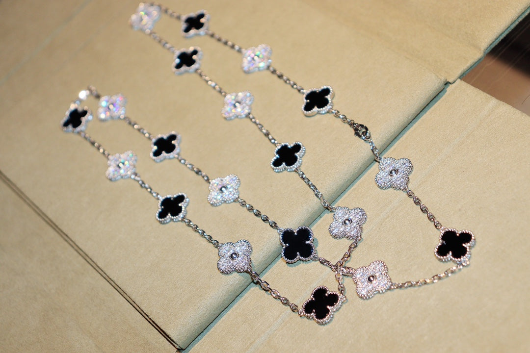 [Lunabriance]CLOVER 20 MOTIFS ONYX DIAMOND SILVER