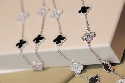 [Lunabriance]CLOVER 20 MOTIFS ONYX DIAMOND SILVER