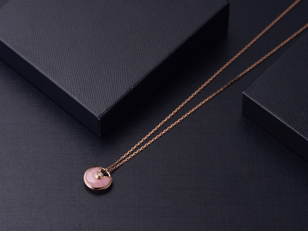 [Lunabriance]AMULETTE ROSE GOLD PINK MOP NECKLACE