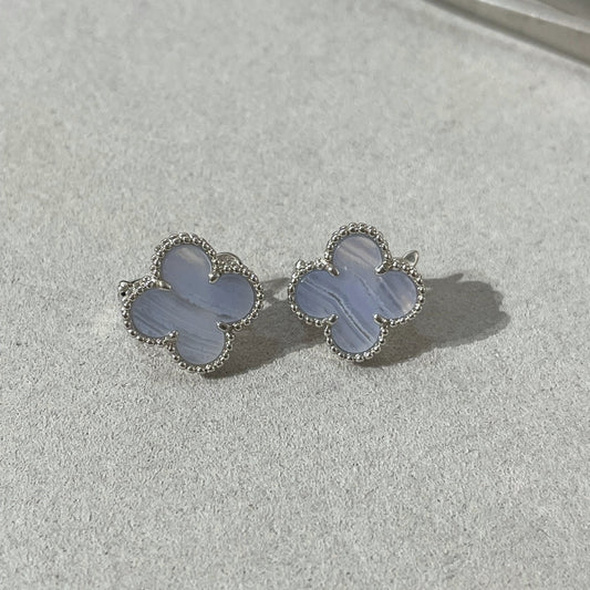 [Lunabriance]CLOVER CHALCEDONY SILVER STUD EARRINGS