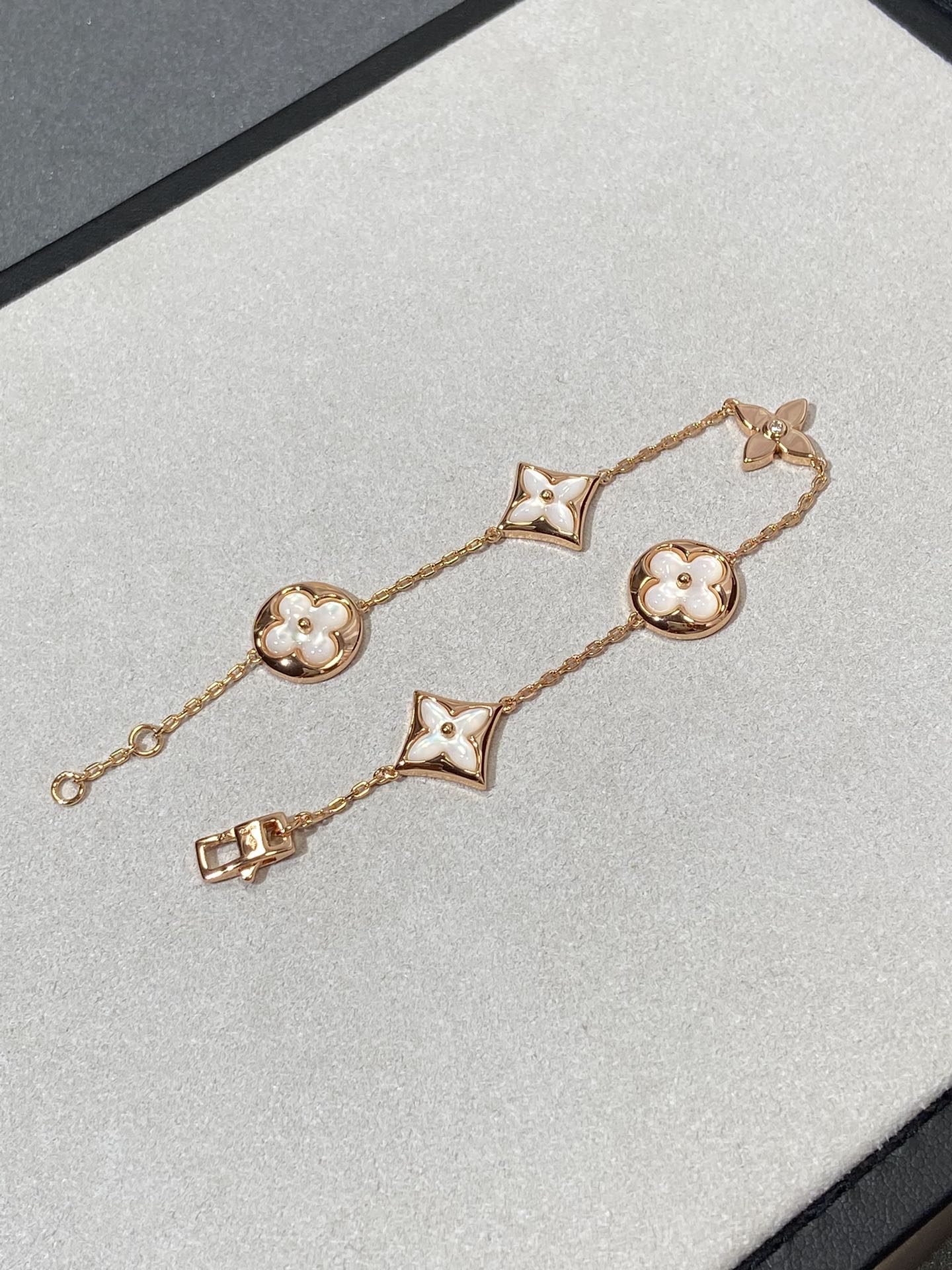 [Lunabriance]STAR AND SUN 5 MOTIF MOP PINK GOLD BRACELET