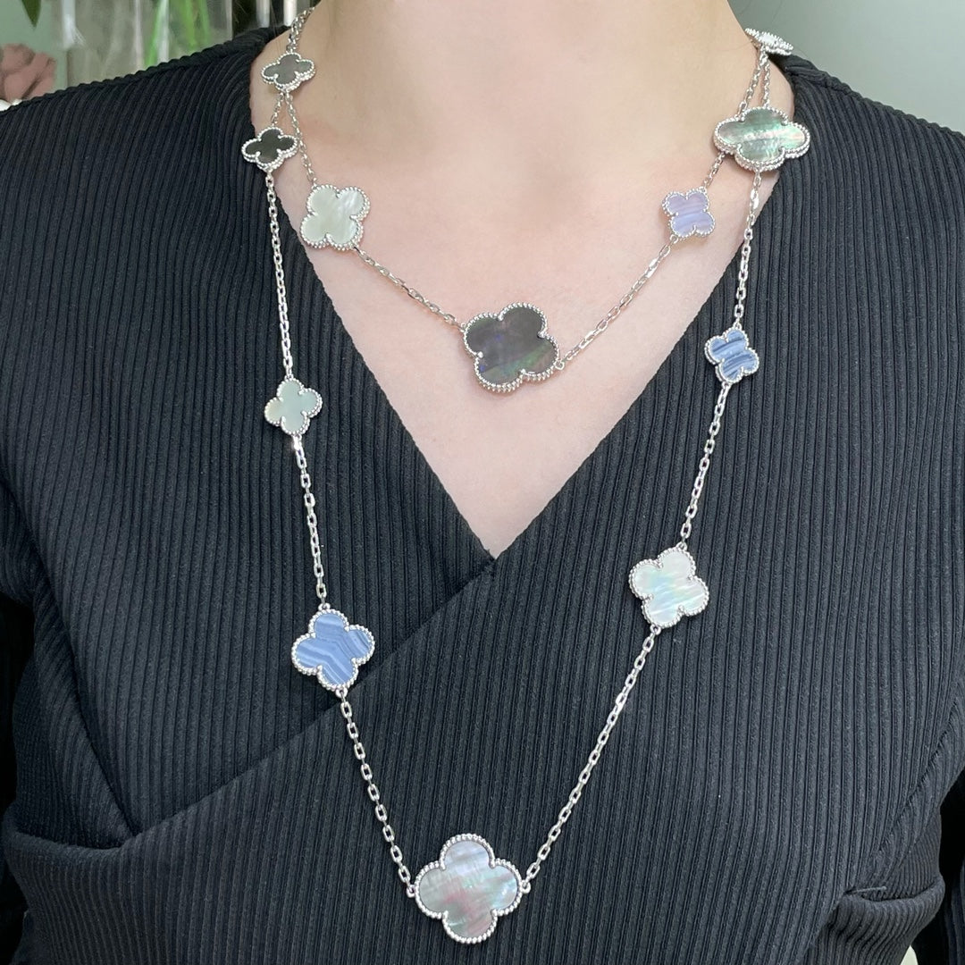 [Lunabriance]CLOVER 16 MOTIF CHALCEDONY MOP SILVER NECKLACE