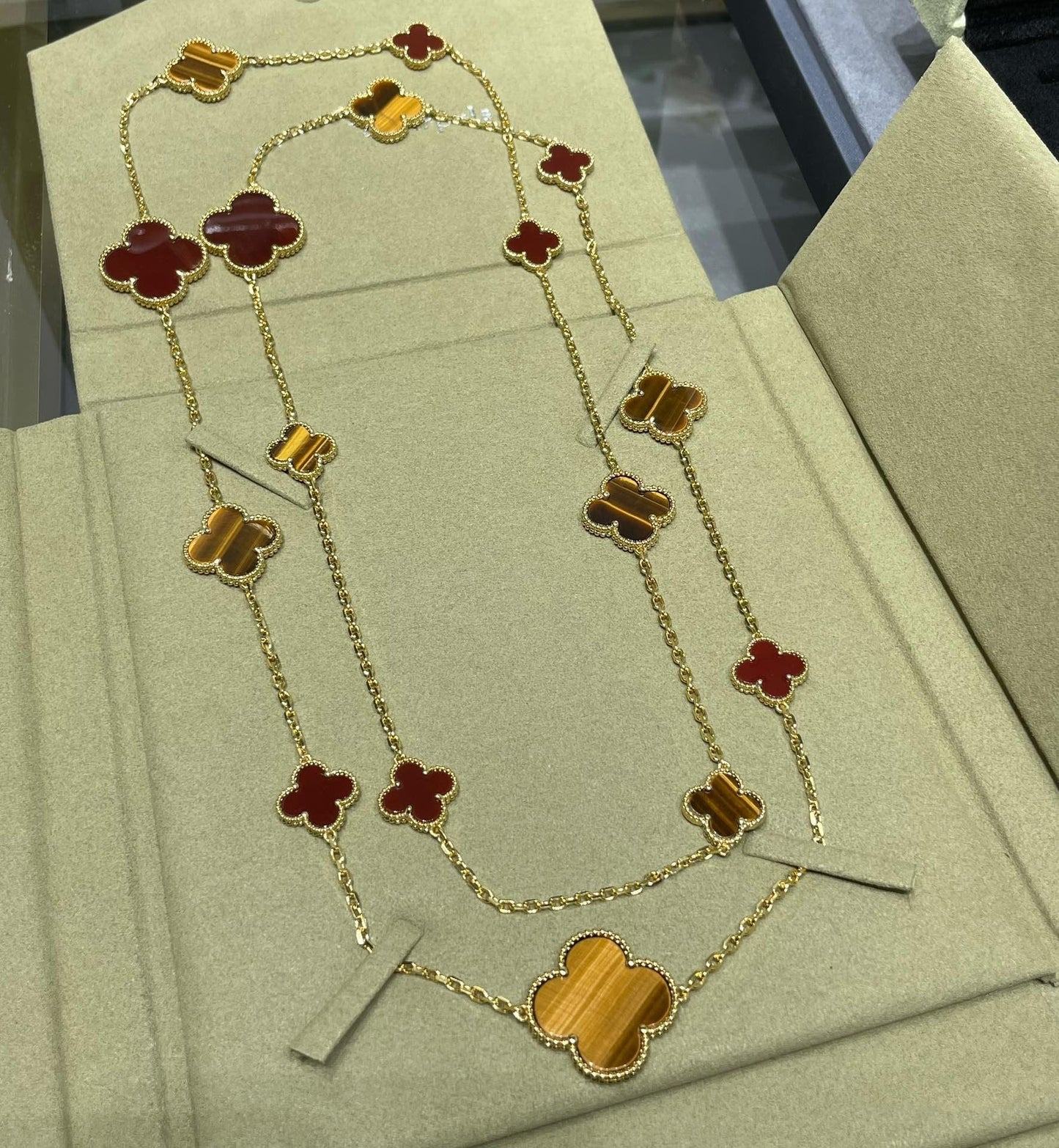 [Lunabriance]CLOVER 16 MOTIF CARNELIAN TIGER EYE ROSE GOLD NECKLACE