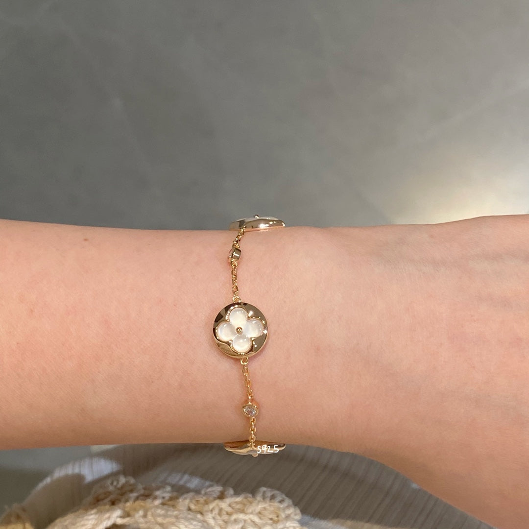 [Lunabriance]STAR AND SUN 4 MOTIF WHITE MOP PINK GOLD BRACELET