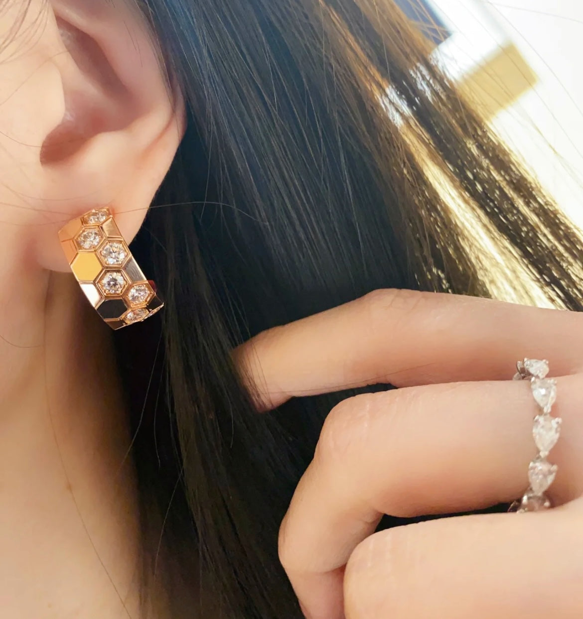 [Lunabriance]BEE LOVE DIAMOND HOOP EARRINGS