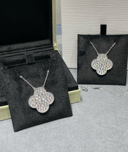 [Lunabriance]CLOVER 25MM LARGE PENDANT DIAMOND PAVED SILVER NECKLACE