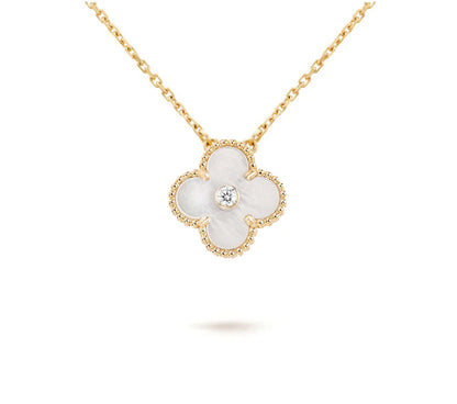 [Luna Brilliance]CLOVER 15MM CHRISTMAS LIMITED EDITION SINGLE FLOWER NECKLACE