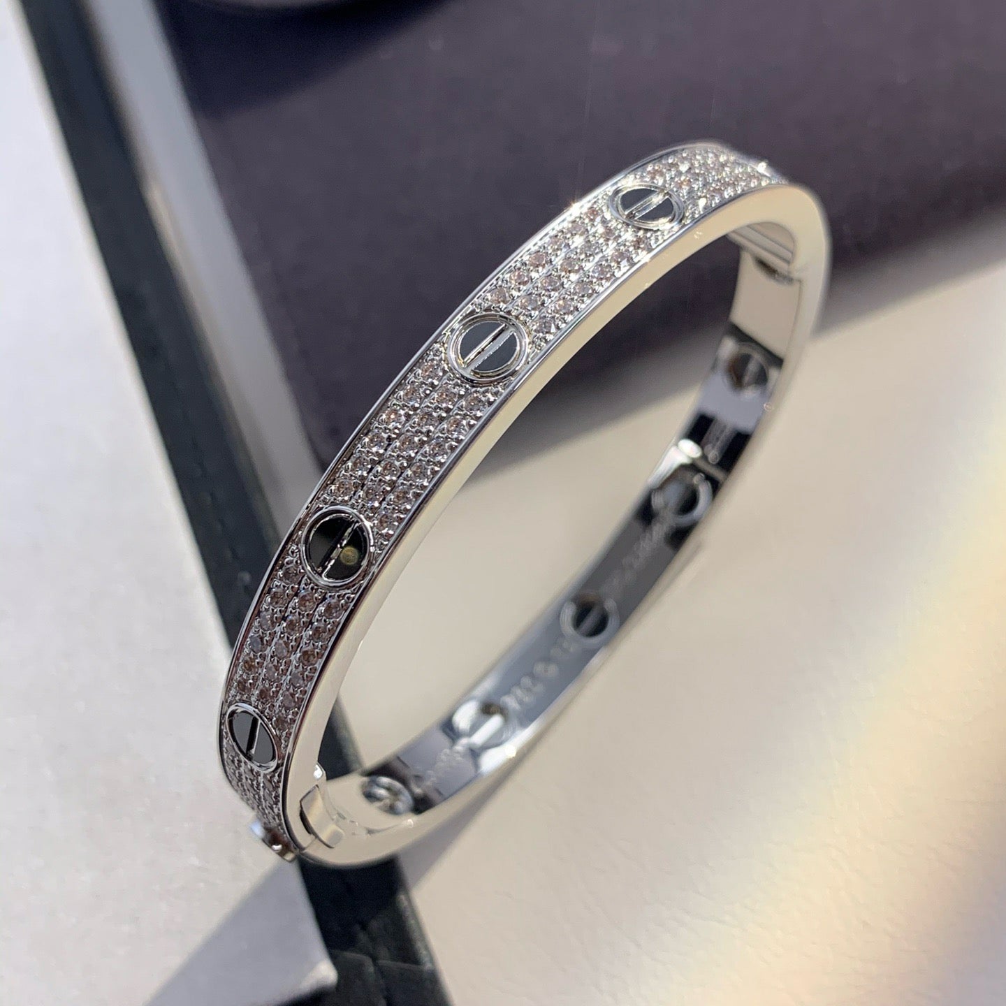 [Lunabriance]LOVE BRACELET 6.1MM DIAMOND-PAVED CERAMIC