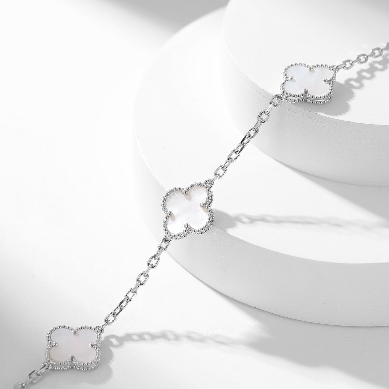 [Lunabriance]CLOVER 10 MOTIFS WHITE MOTHER OF PEARL NECKLACE