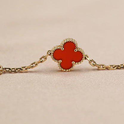 [Luna Brilliance] CLOVER 5 MOTIF RED CORNELIAN BRACELET COLLECTION