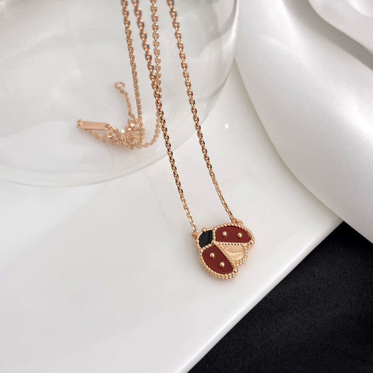 [Lunabriance]LUCKY  CARNELIANS LADYBUG NECKLACE