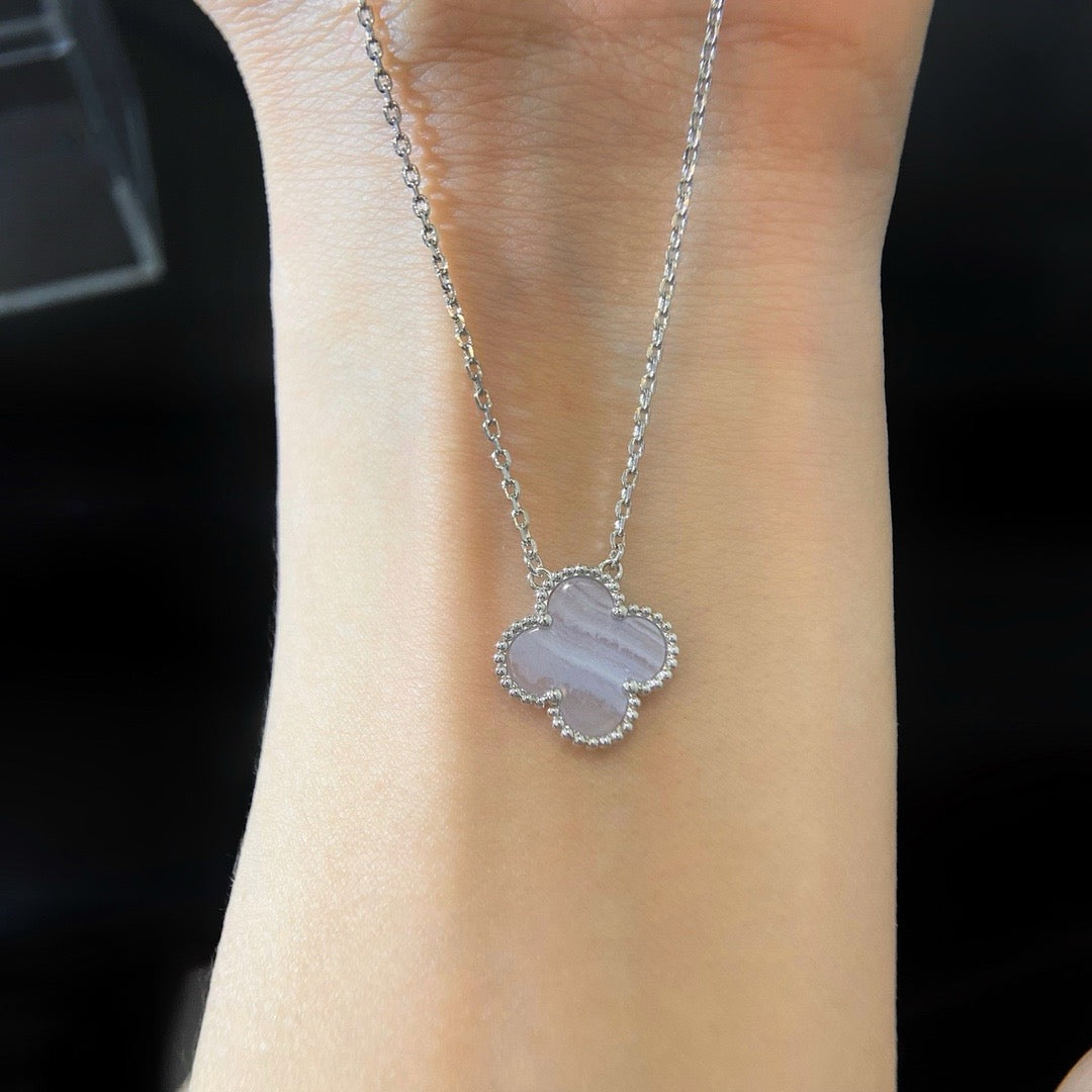 [Lunabriance]CLOVER 15MM BLUE CHALCEDONY NECKLACE SILVER