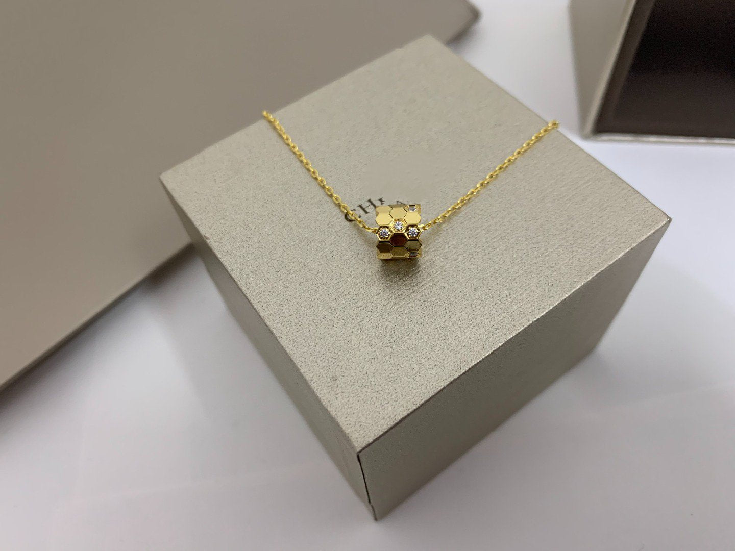 [Lunabriance]BEE LOVE DIAMOND NECKLACE