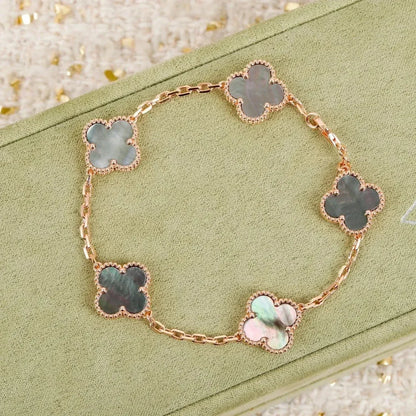 [Lunabriance]CLOVER 5 MOTIF GRAY MOP  BRACELET