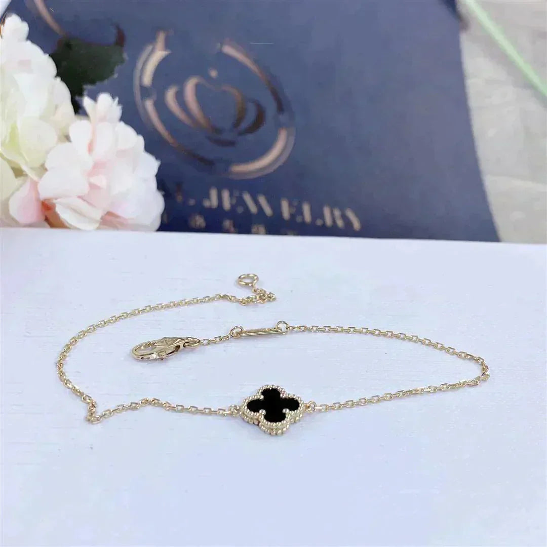 [Lunabriance]CLOVER ONYX SINGLE FLOWER BRACELET