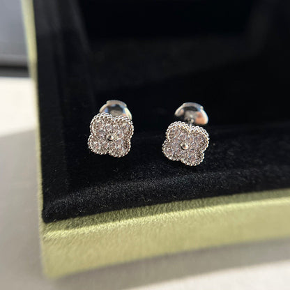 [Lunabriance]CLOVER MINI DIAMOND STUD EARRINGS